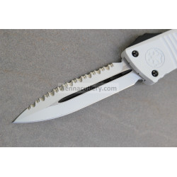 Microtech Combat Troodon D/E STD White  Full Serrated Deep Engraved Stormtrooper